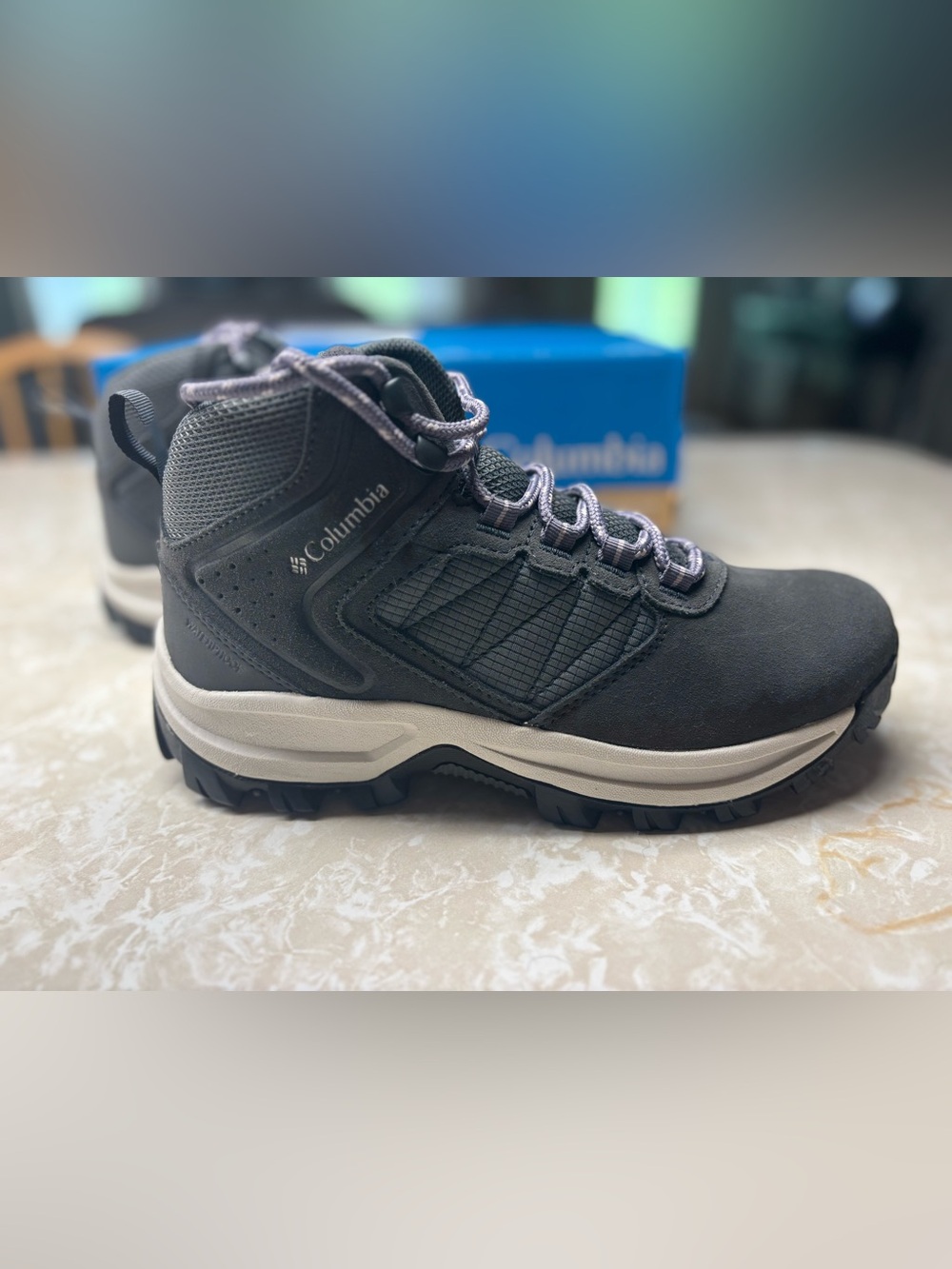 Women’s Columbia Charcoal Black and Light Grey Trail Boots Sz 8 NIB